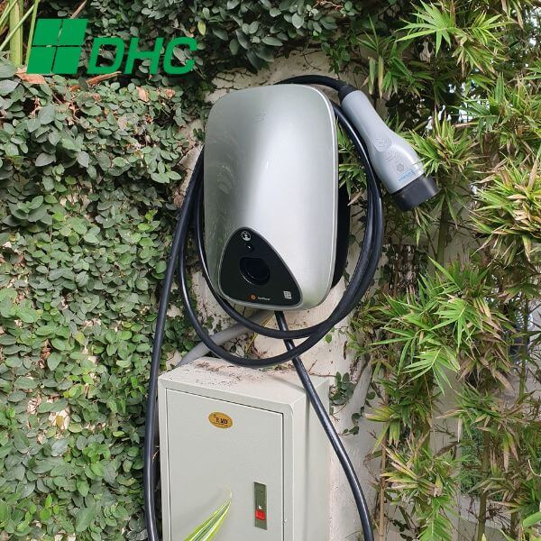 Sạc ô tô điện qua đêm có an toàn? Lưu ý khi sạc ô tô điện qua đêm 6 Bộ sạc ô tô Điện chất lượng để sạc qua Đêm